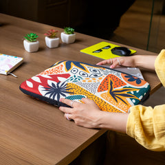 Desert Symbols Laptop sleeve