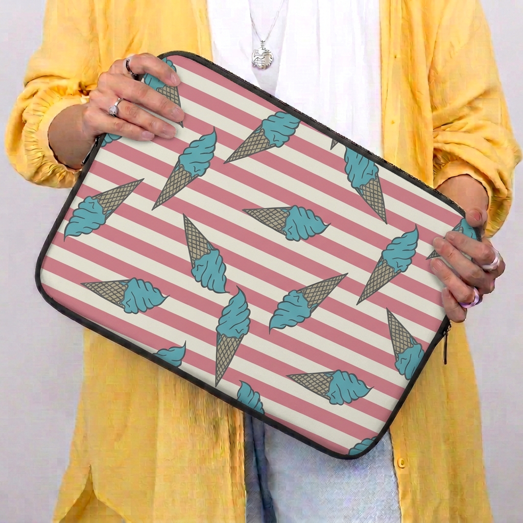 Ice Cream Lovers Laptop Sleeve